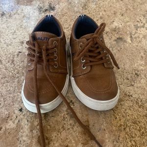 Nautica toddler shoe